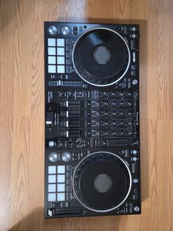 Pioneer DDJ-1000SRT + ProX XS Flight Case – $1,200 OBO