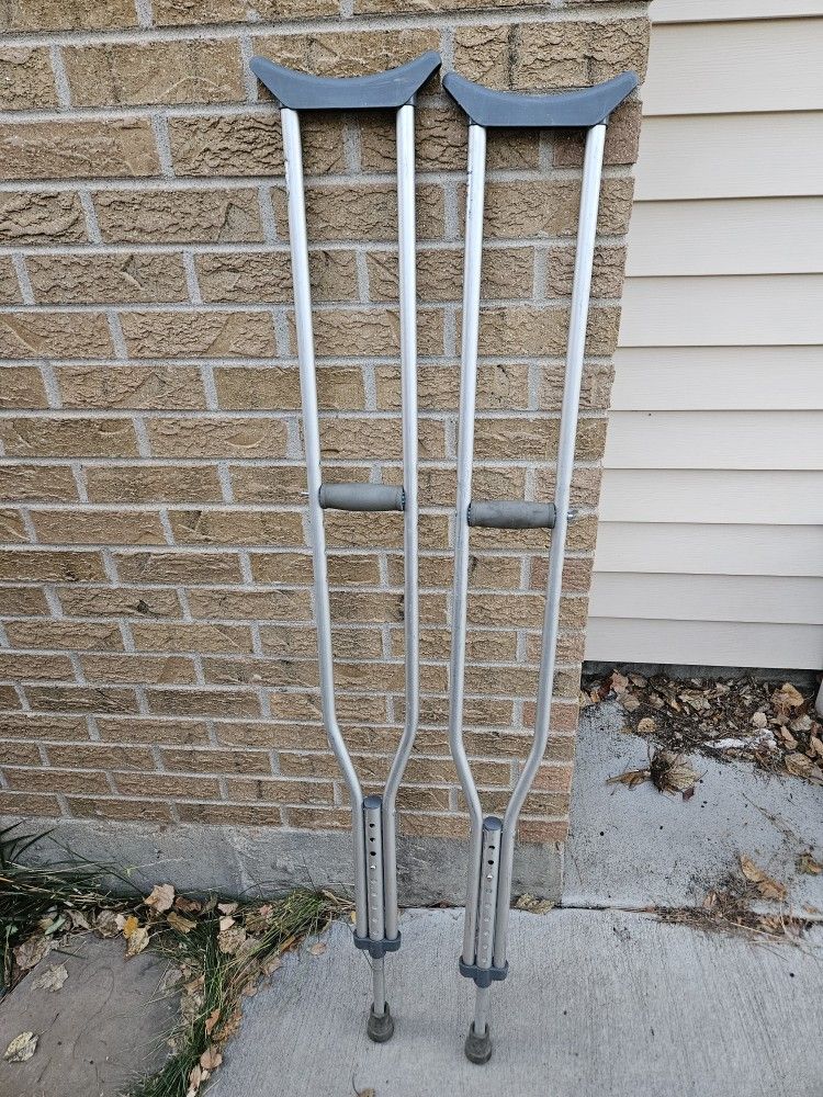 pair of underarm crutches