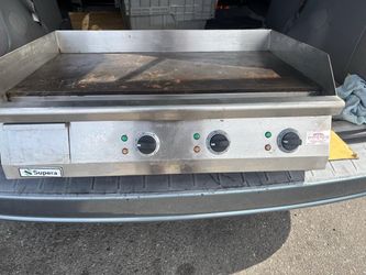 Griddle with Manual Controls, 30" Floor Gas