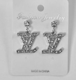 Fashion earrings