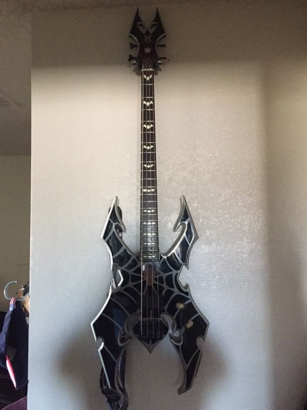 Neil Moser "arachnid"Bass guitar
