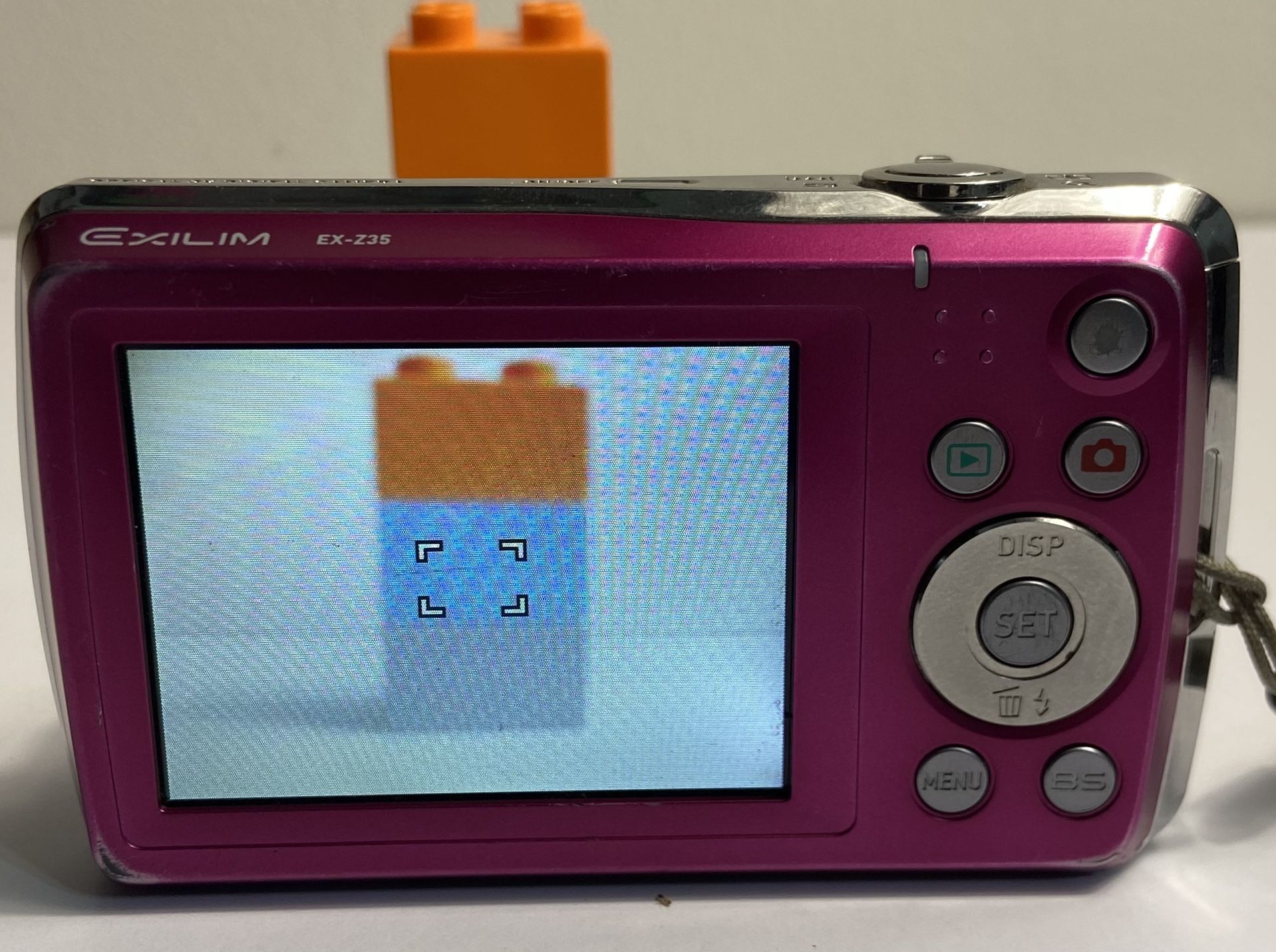 Casio Exilim EX-Z35 12.1 MP  Tested & Works (#311)