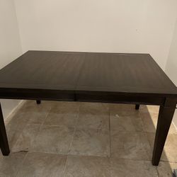 Dining Table With 18” Leaf