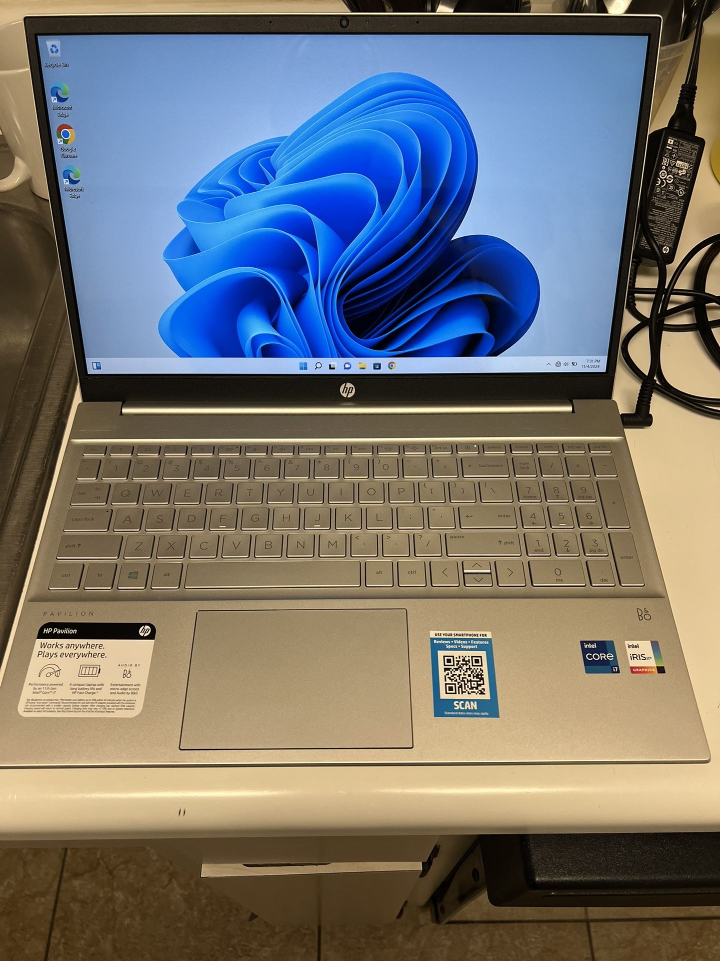 Laptop Hp 15-eg0067st Intel Core i7-1165g7 12gb 512gb Windows 11 Excellent Condition