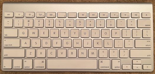 Apple Magic Wireless Bluetooth Keyboard