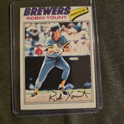 1977 Topps Baseball # 635 Robin Yount 3rd year card