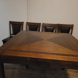 Table With 4 Chairs