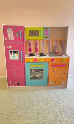 KidKraft Deluxe Big & Bright Kitchen Playset