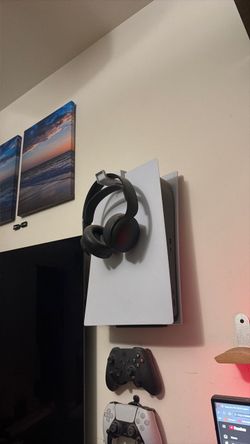 Clean low usage ps5 disc edition