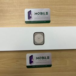 New Apple Watch Starlight Series 8 45MM GPS