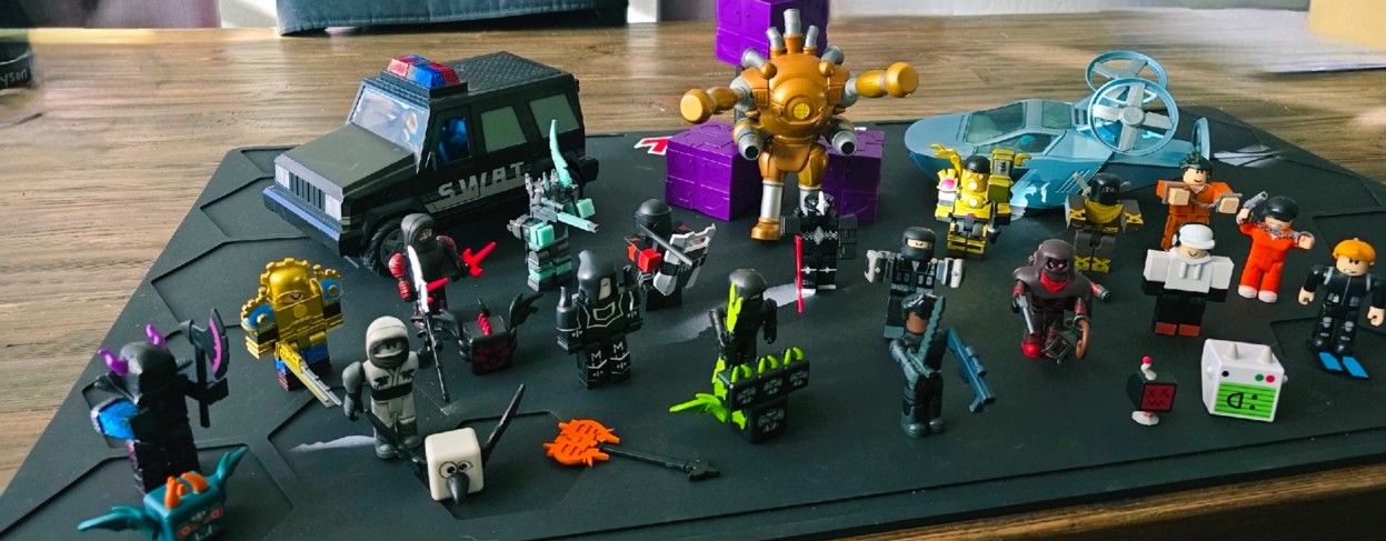 ▪︎▪︎《¤ ROBLOX Characters + SWAT Car + Flying Car ¤》▪︎▪︎ GREAT GIFT SET