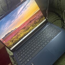 Lapto 15.7  Lenovo