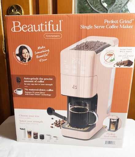 New, FIRM, Beautiful Perfect Grind Programmable Single Serve Coffee Maker, Rose