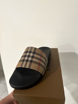 Men’s Burberry slides