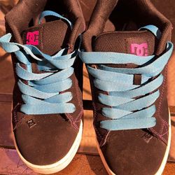 DC Women's Court Graffik skate shoes