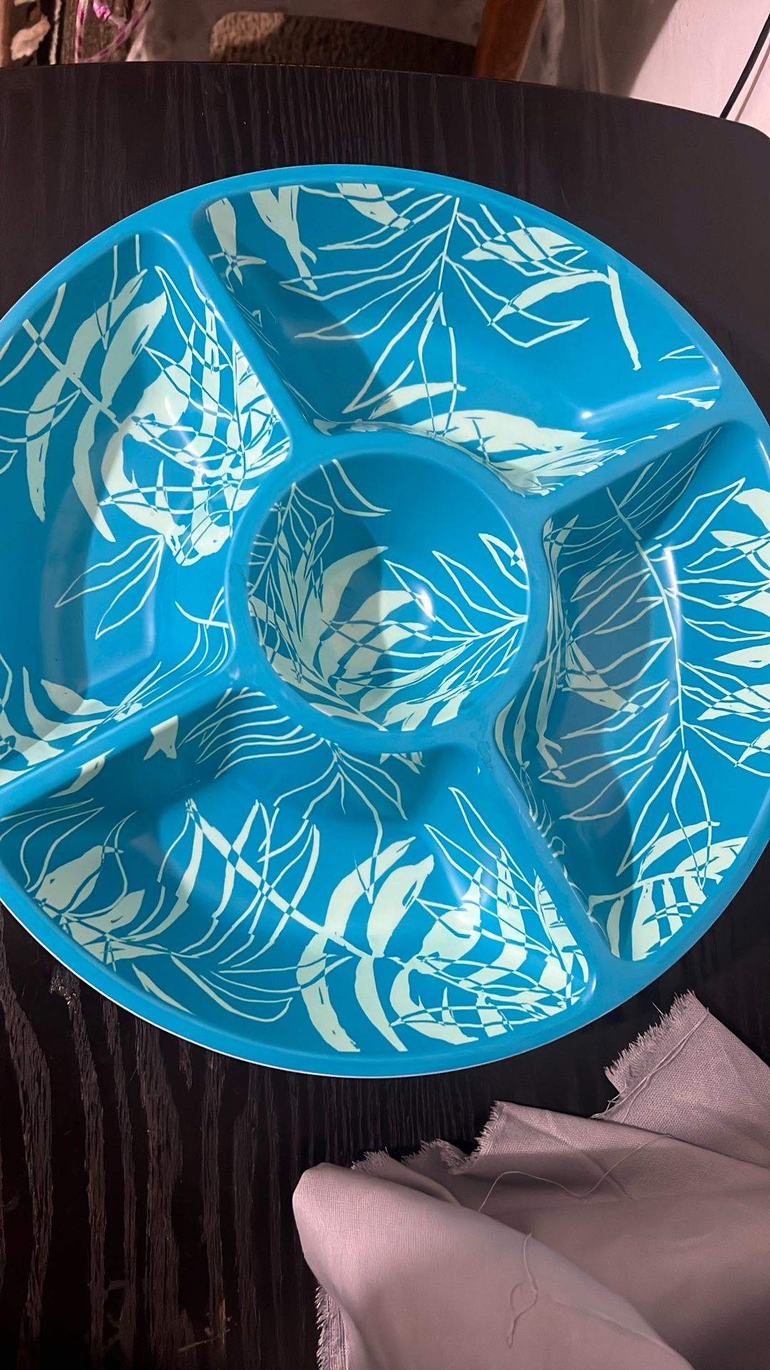 Round Sectional Tray