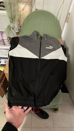 Sweater zip up