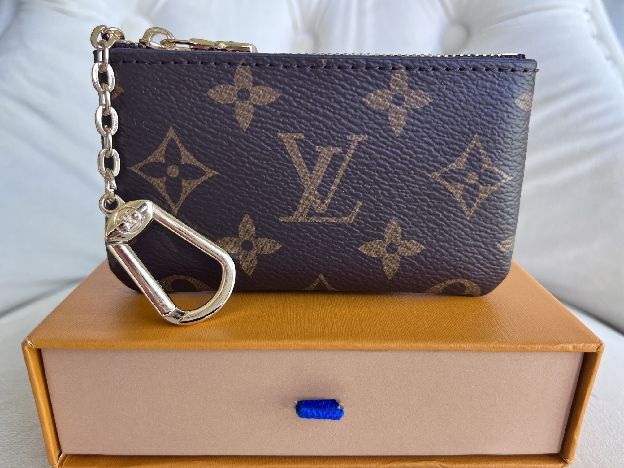 BROWN COIN KEYCHAIN LV MONOGRAM ZIPPY WALLET