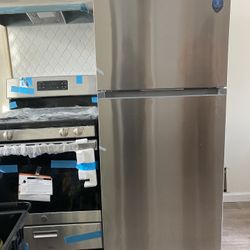 Refrigerator (BRAND NEW)
