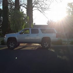 2007 Chevy Suburban LTZ (Tranny Went Out)