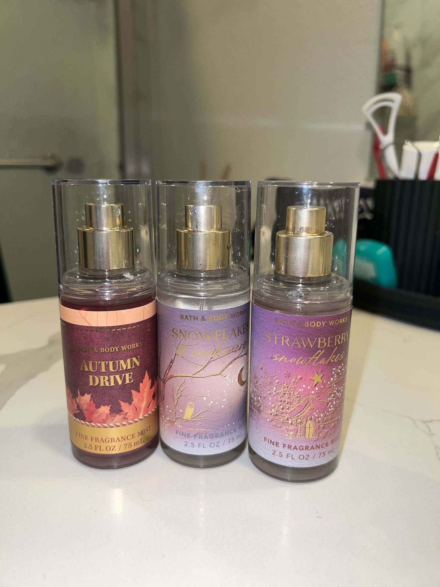 Bath & Body Works Mini Fragrances, Autumn Drive, Snowflakes & Cashmere, strawberry snowflakes