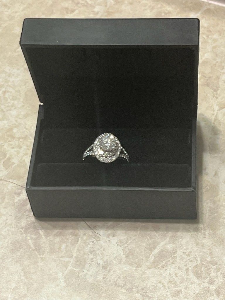 Diamond Ring 