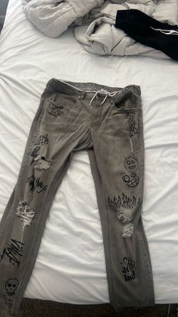 Gray Distressed Skinny Jeans – Men’s Size (add size here