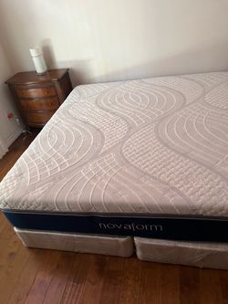 King size bedroom with mattress