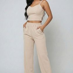 S M L ivory sets available