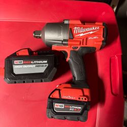 Milwaukee 3/4 Impact With 2 Batteries  12.0/5.0
