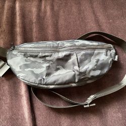 Fanny pack