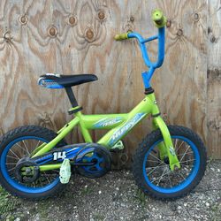Boys Pee Wee Bike 