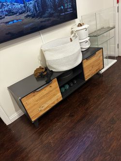 Wood And Metal Leg TV Stand