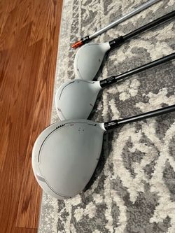 Taylormade R11S Driver, 3wood, 4hybrid, extra shaft set