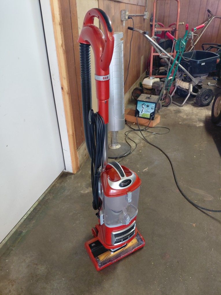 Shark Professional Vacuum. Like New. Paid 200. Selling For 125