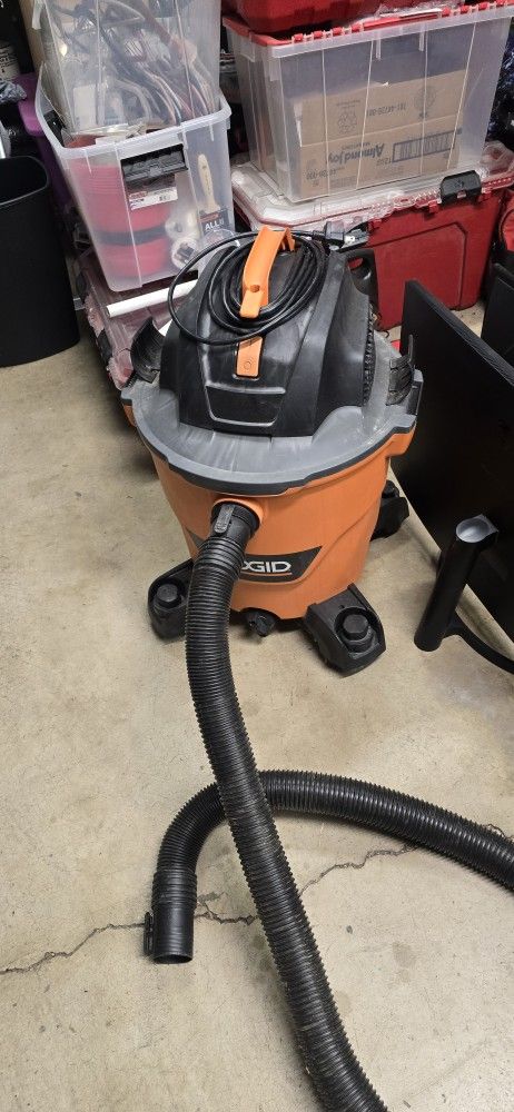Rigid 16 Gallon Vacuum