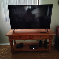 2025 LG 48 " Smart TV like new