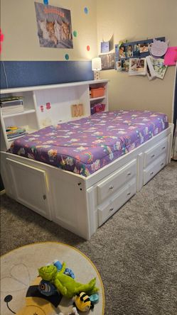 Childrens bed