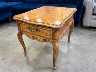 THOMASVILLE Single Drawer French Provincial Nightstand with Burl Wood Trim