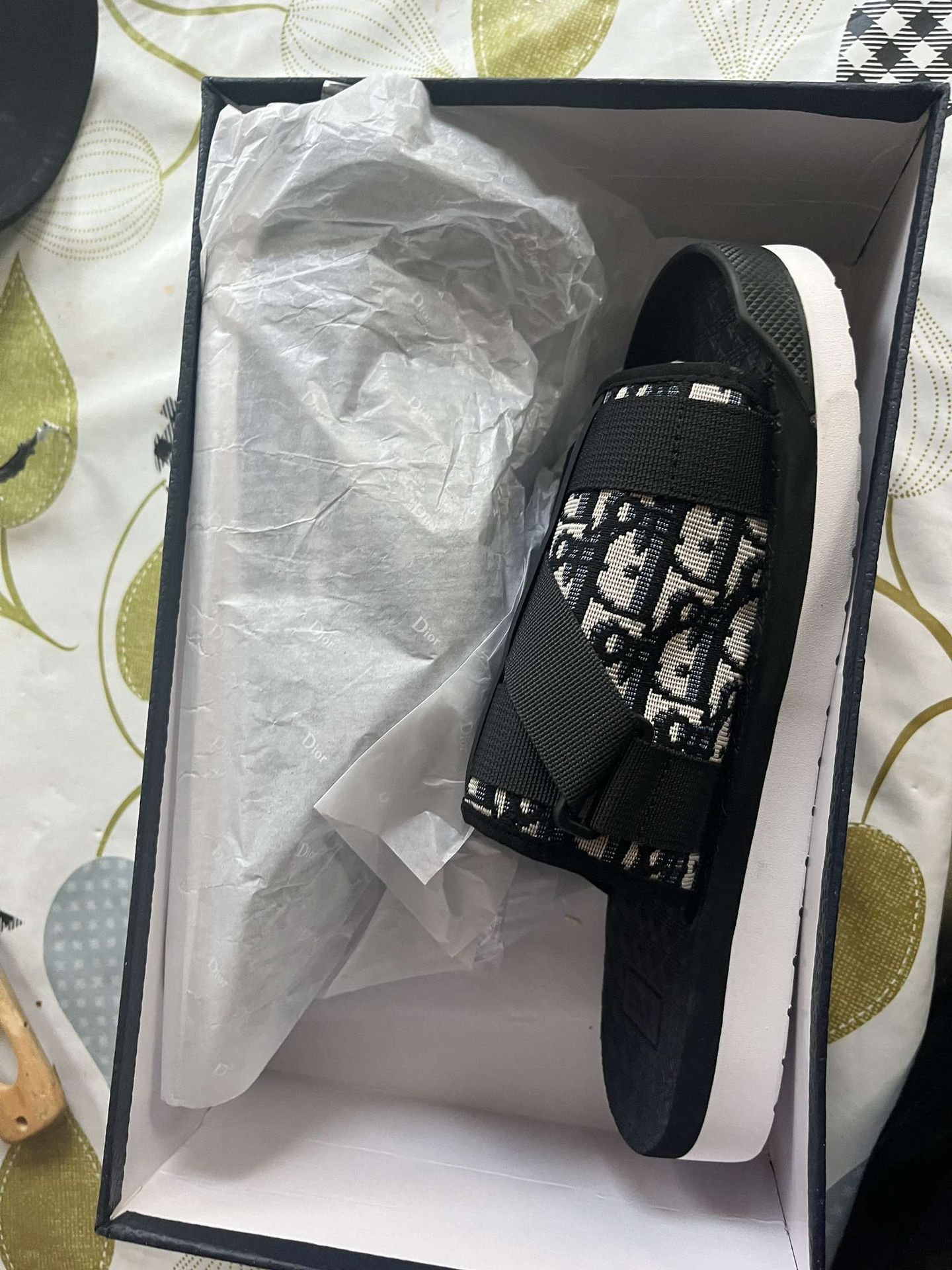 Dior slides