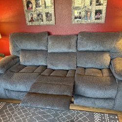 Couch 🛋 & Loveseat Set
