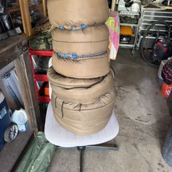 2 Sleeping Bags 