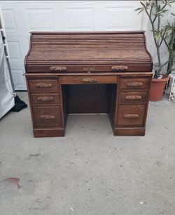 Desk - Vintage Roll Top Desk With Key