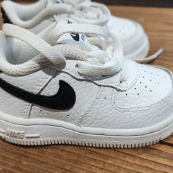 Nike Airforce 1s. Size 4c