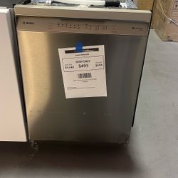 Bosch 300 Series Front Control Recessed Handle Dishwasher 