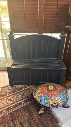 Black Wood Bench with Finials