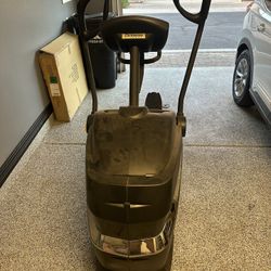 OCTANE FITNESS Q45 ELLIPTICAL TRAINER