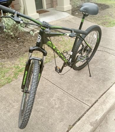 Schwinn Boundary Mountain Bike 29 in Black and Green for Sale in