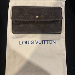 Authentic Louis Vuitton Vintage Wallet 