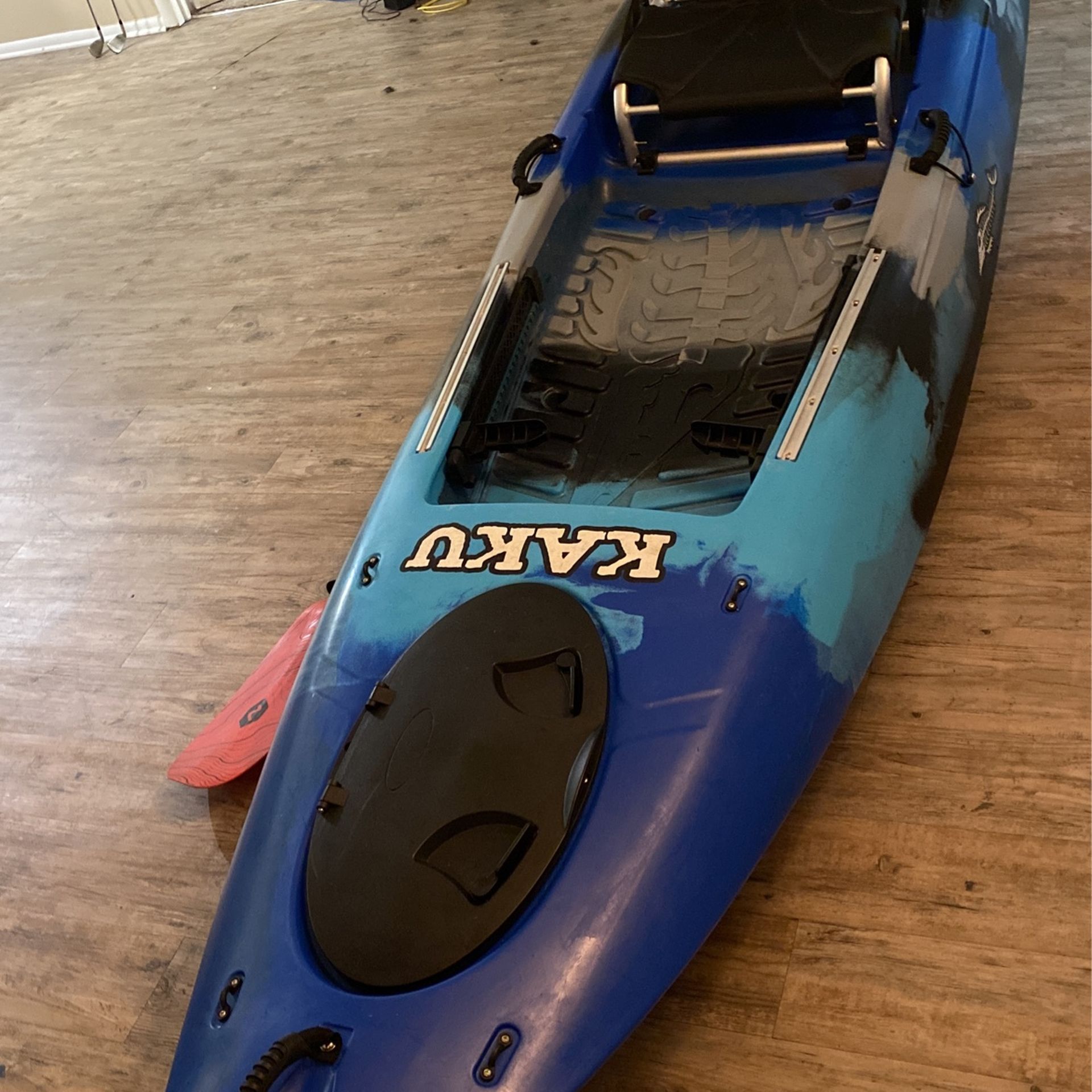 Kaku Wahoo 12.5ft Kayak (NEEDS TO GO) for Sale in Tampa, FL OfferUp